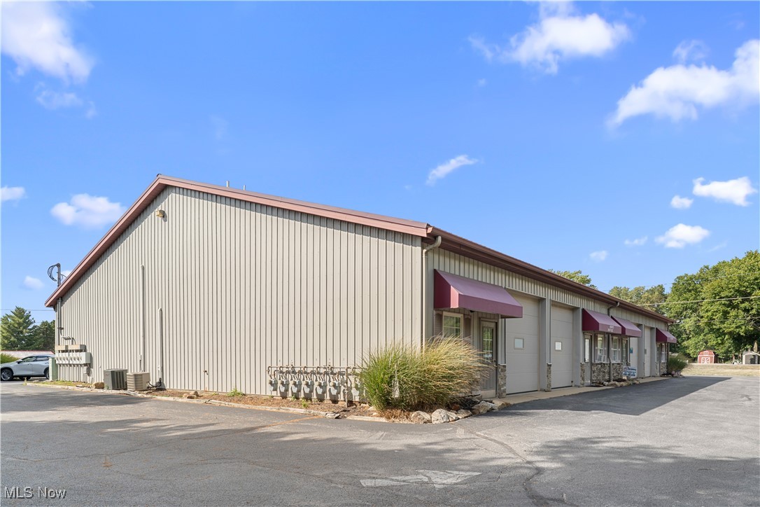 440 E Maple Street Hartville OH 44632