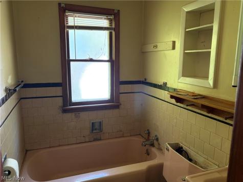 1235 E Turkeyfoot Lake Road Akron OH 44312
