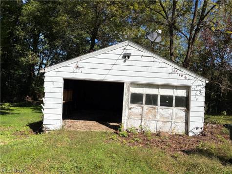 1235 E Turkeyfoot Lake Road Akron OH 44312