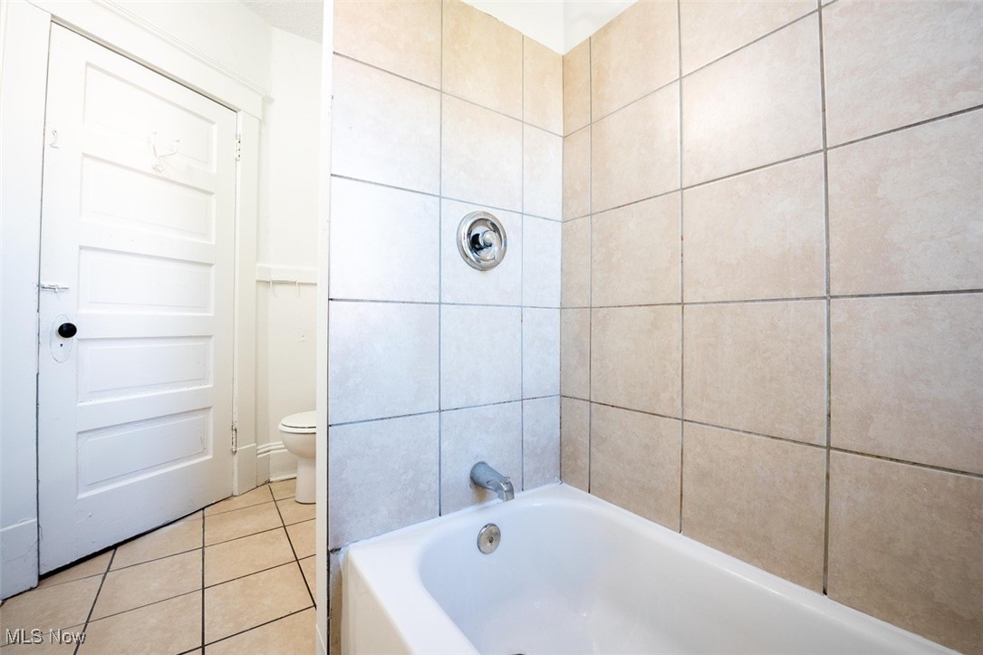 3300 W 98th Street Cleveland OH 44102