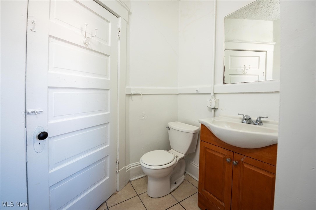 3300 W 98th Street Cleveland OH 44102