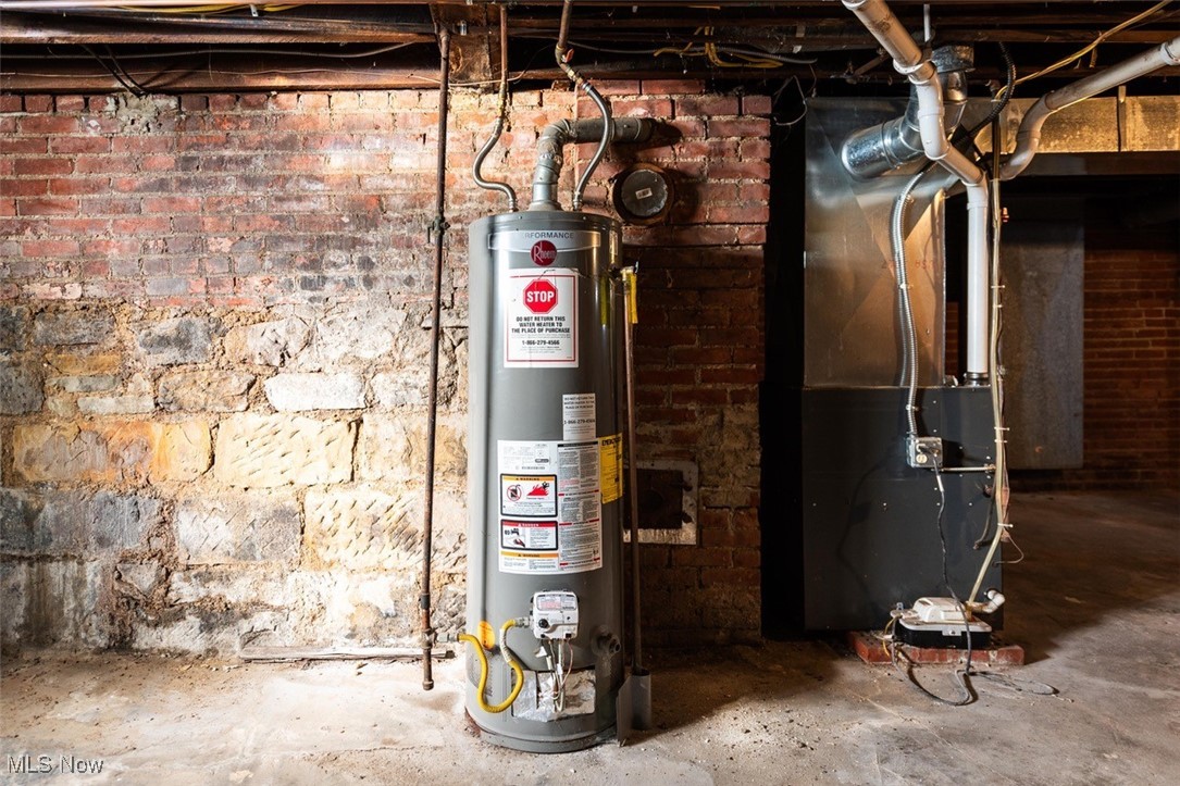 3300 W 98th Street Cleveland OH 44102