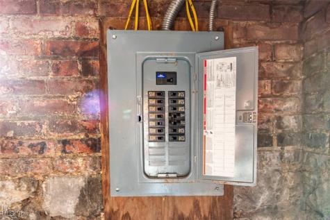 3300 W 98th Street Cleveland OH 44102