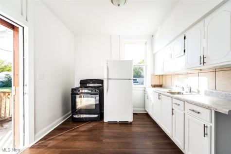 3300 W 98th Street Cleveland OH 44102