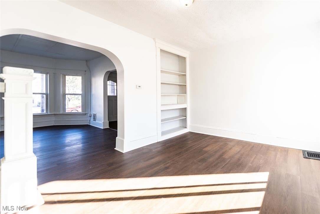 3300 W 98th Street Cleveland OH 44102