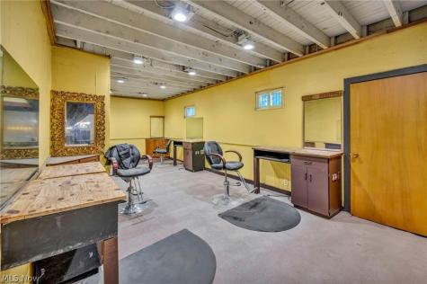 1755 Oberlin Avenue Lorain OH 44052