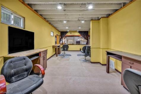 1755 Oberlin Avenue Lorain OH 44052