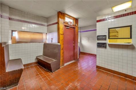 1755 Oberlin Avenue Lorain OH 44052