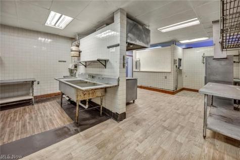 1755 Oberlin Avenue Lorain OH 44052