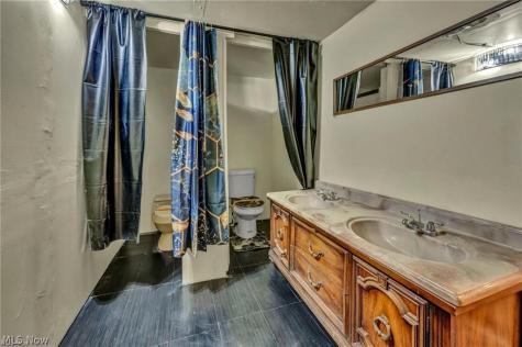 1755 Oberlin Avenue Lorain OH 44052