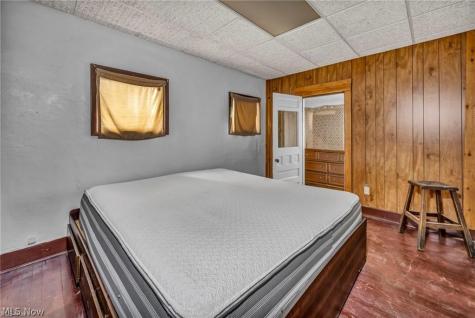 1755 Oberlin Avenue Lorain OH 44052