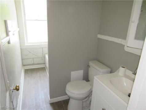 932 Wheelock Road Cleveland OH 44103