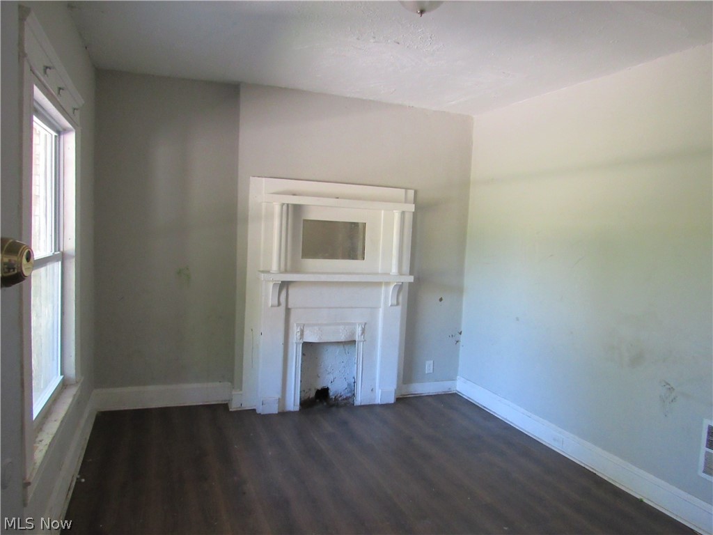 932 Wheelock Road Cleveland OH 44103