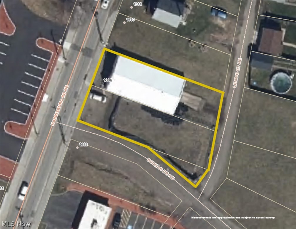 1306 Harrisburg Road NE Canton OH 44705