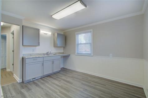 1933 Whipple Avenue NW Canton OH 44708