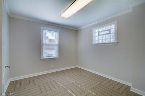 1933 Whipple Avenue NW Canton OH 44708