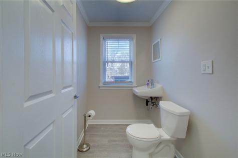1933 Whipple Avenue NW Canton OH 44708