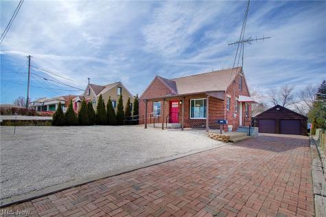 1933 Whipple Avenue NW Canton OH 44708