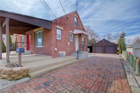 1933 Whipple Avenue NW Canton OH 44708