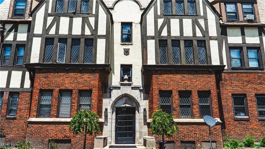 13415 South Woodland Cleveland OH 44120