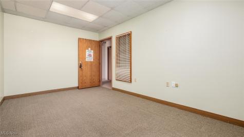 927 Wheeling Avenue Cambridge OH 43725