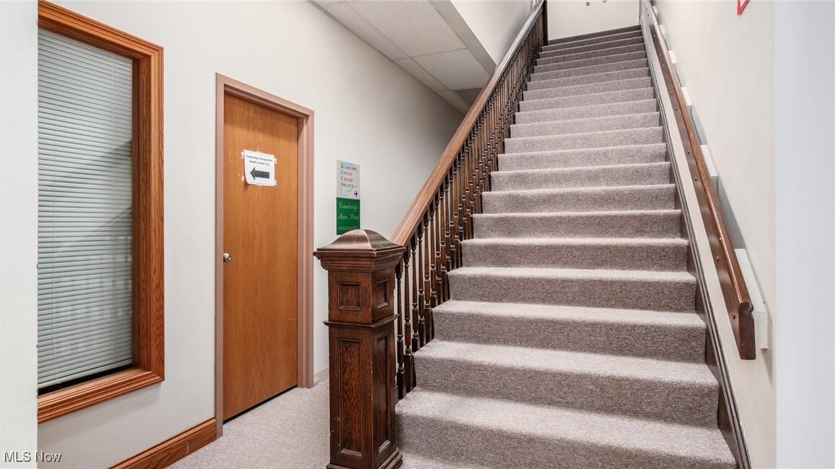 927 Wheeling Avenue Cambridge OH 43725