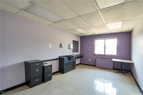 16231 Broadway Avenue Maple Heights OH 44137