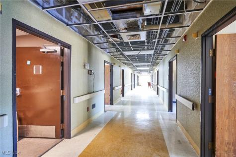 16231 Broadway Avenue Maple Heights OH 44137