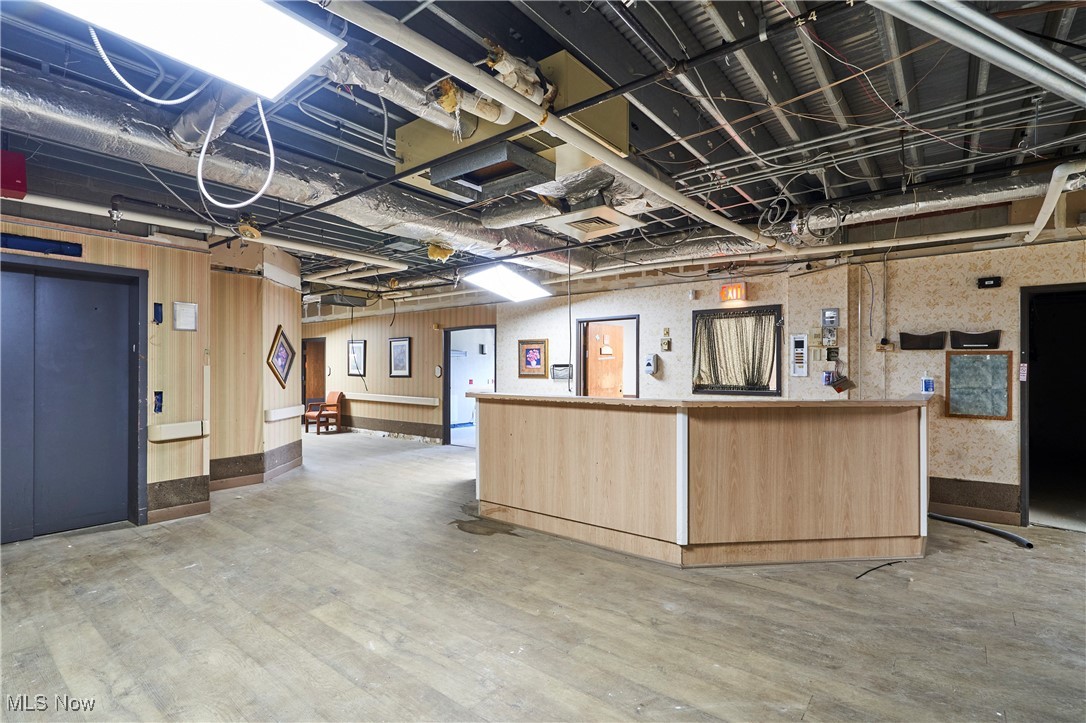 16231 Broadway Avenue Maple Heights OH 44137