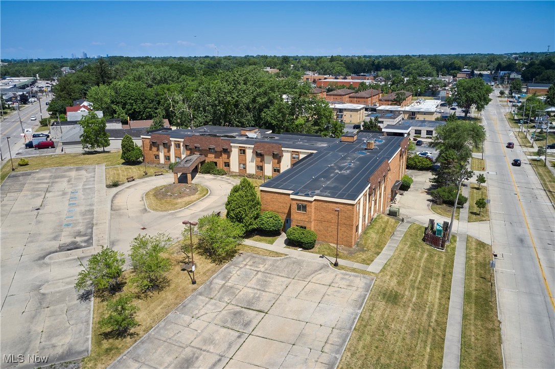 16231 Broadway Avenue Maple Heights OH 44137