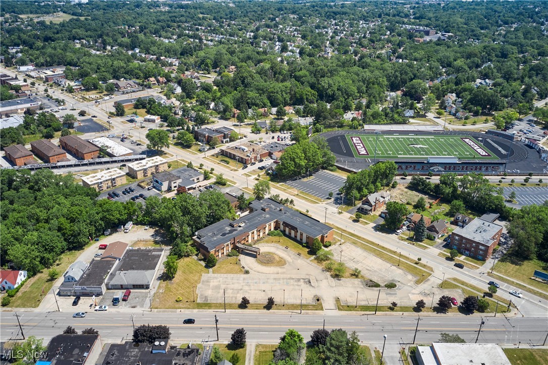 16231 Broadway Avenue Maple Heights OH 44137