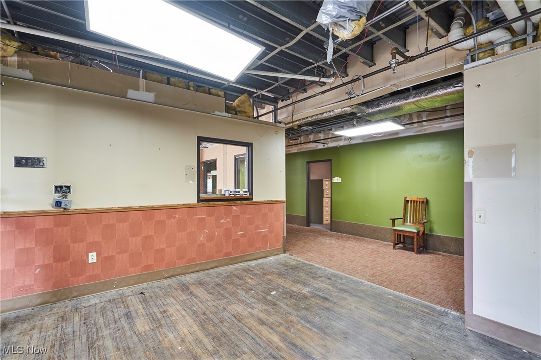 16231 Broadway Avenue Maple Heights OH 44137