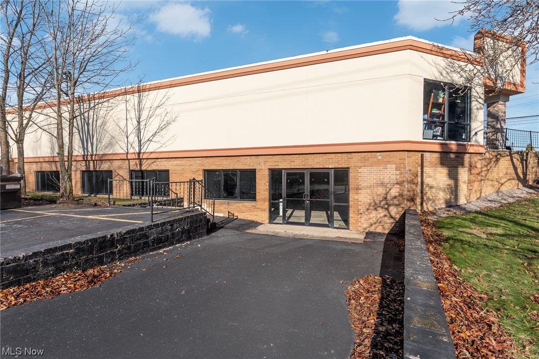 26000 Chardon Road Richmond Heights OH 44143