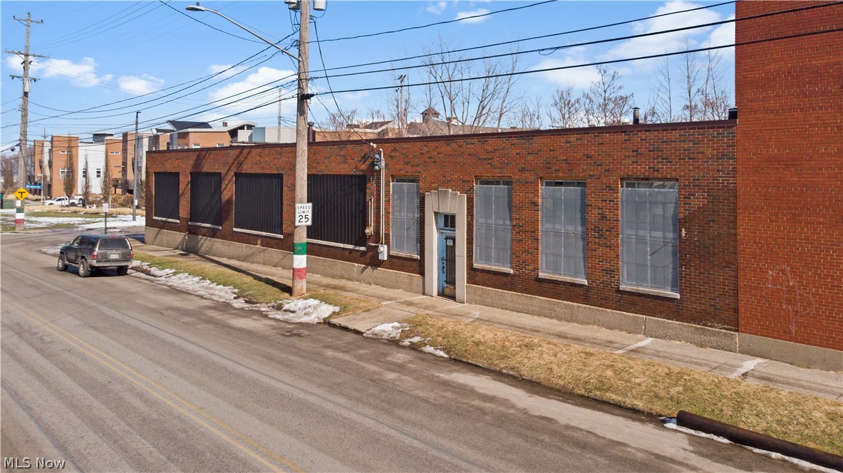 1235 W 65th Street Cleveland OH 44102