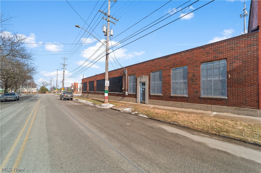 1235 W 65th Street Cleveland OH 44102