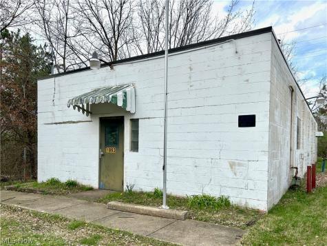 1863 Fenton Avenue Akron OH 44312
