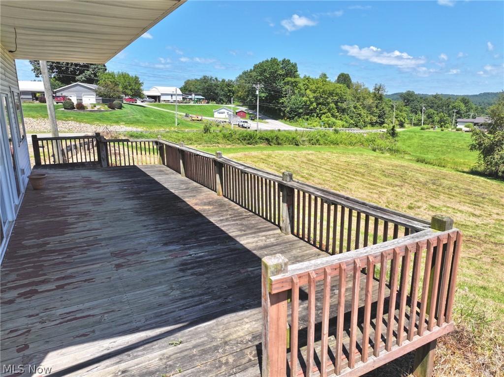 19510 Leatherwood Road Salesville OH 43778