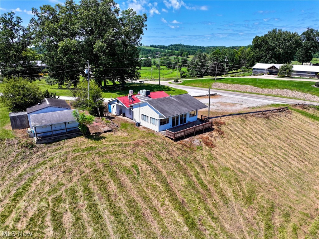 19510 Leatherwood Road Salesville OH 43778