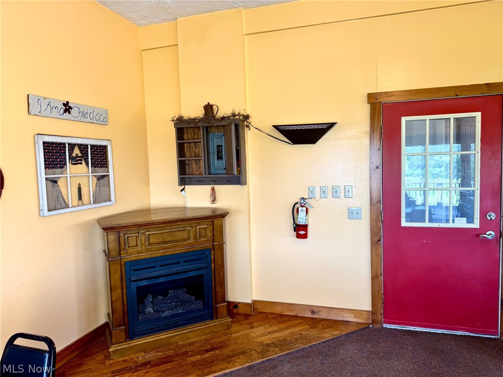 19510 Leatherwood Road Salesville OH 43778