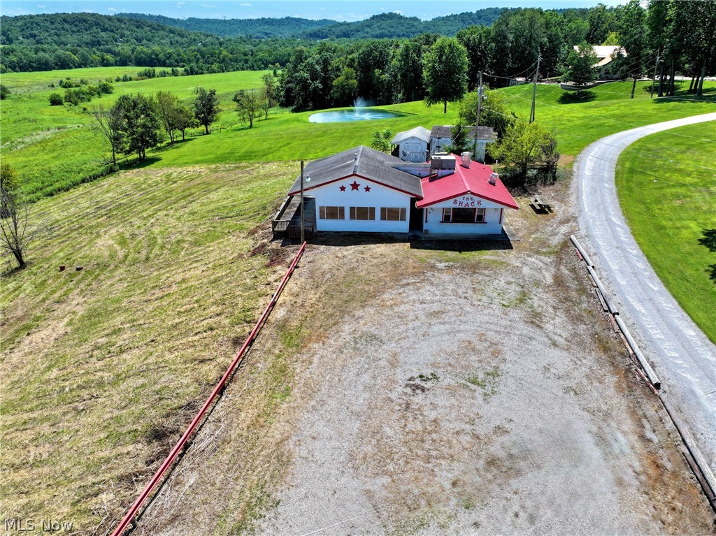 19510 Leatherwood Road Salesville OH 43778