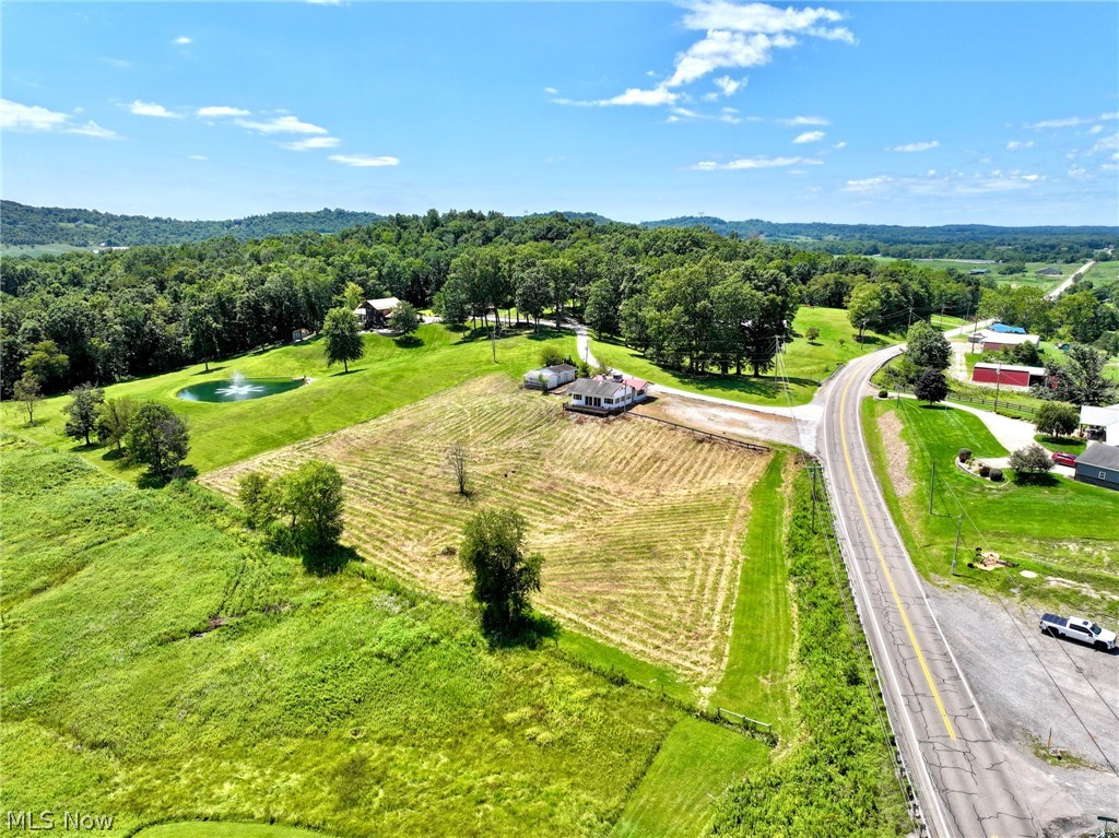 19510 Leatherwood Road Salesville OH 43778