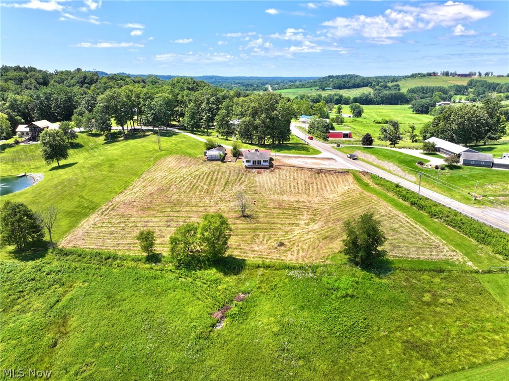 19510 Leatherwood Road Salesville OH 43778