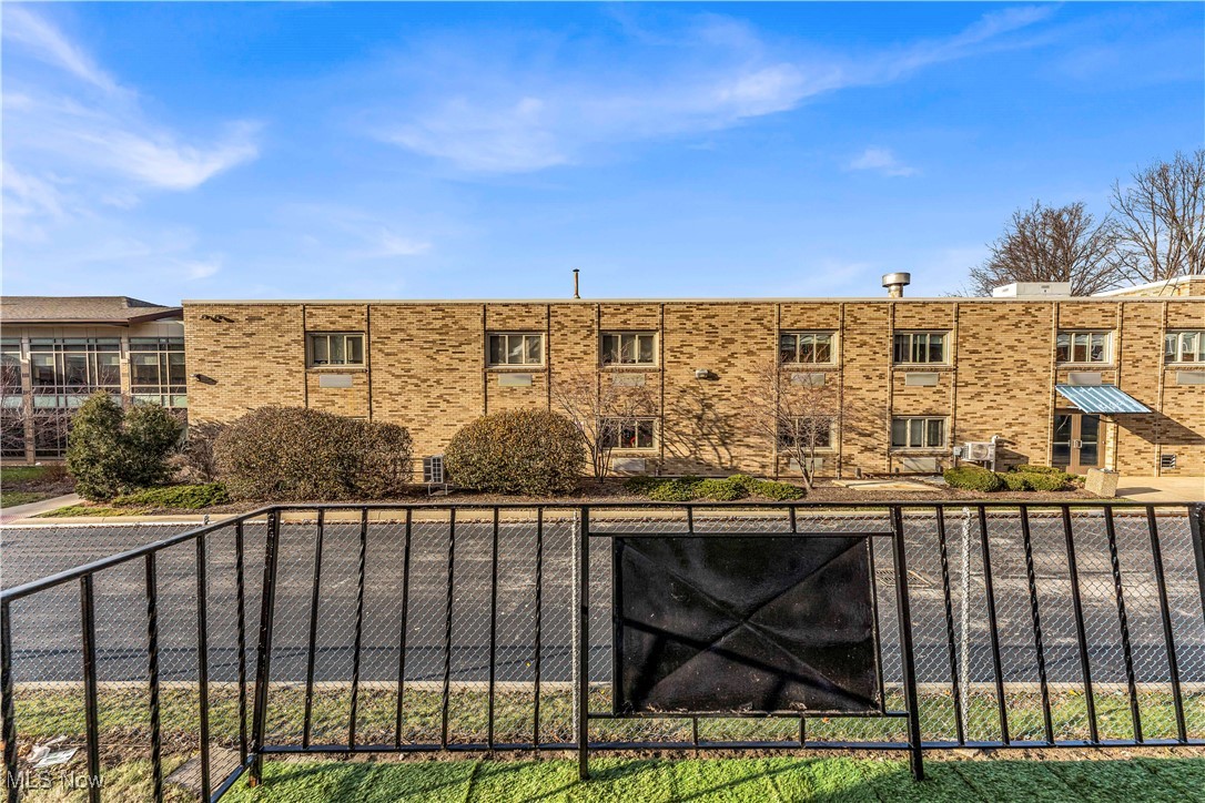 18809 Bella Drive Cleveland OH 44119