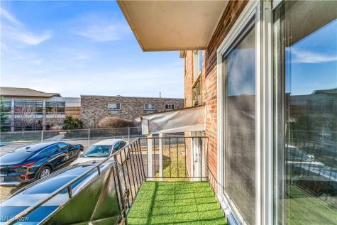 18809 Bella Drive Cleveland OH 44119