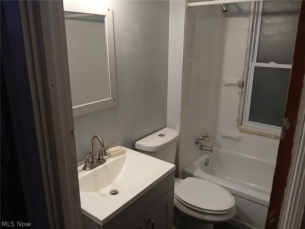 14306 Kinsman Road Cleveland OH 44120