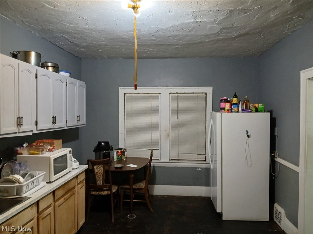 14306 Kinsman Road Cleveland OH 44120
