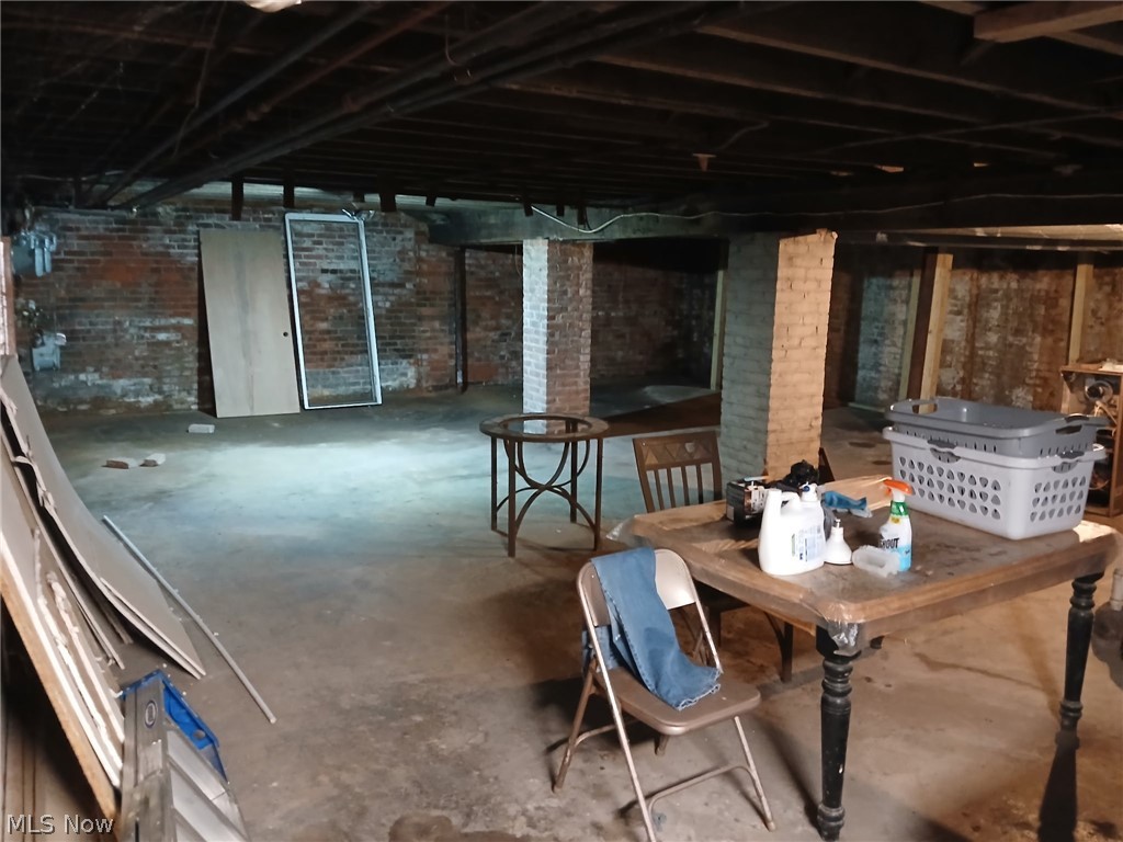 14306 Kinsman Road Cleveland OH 44120