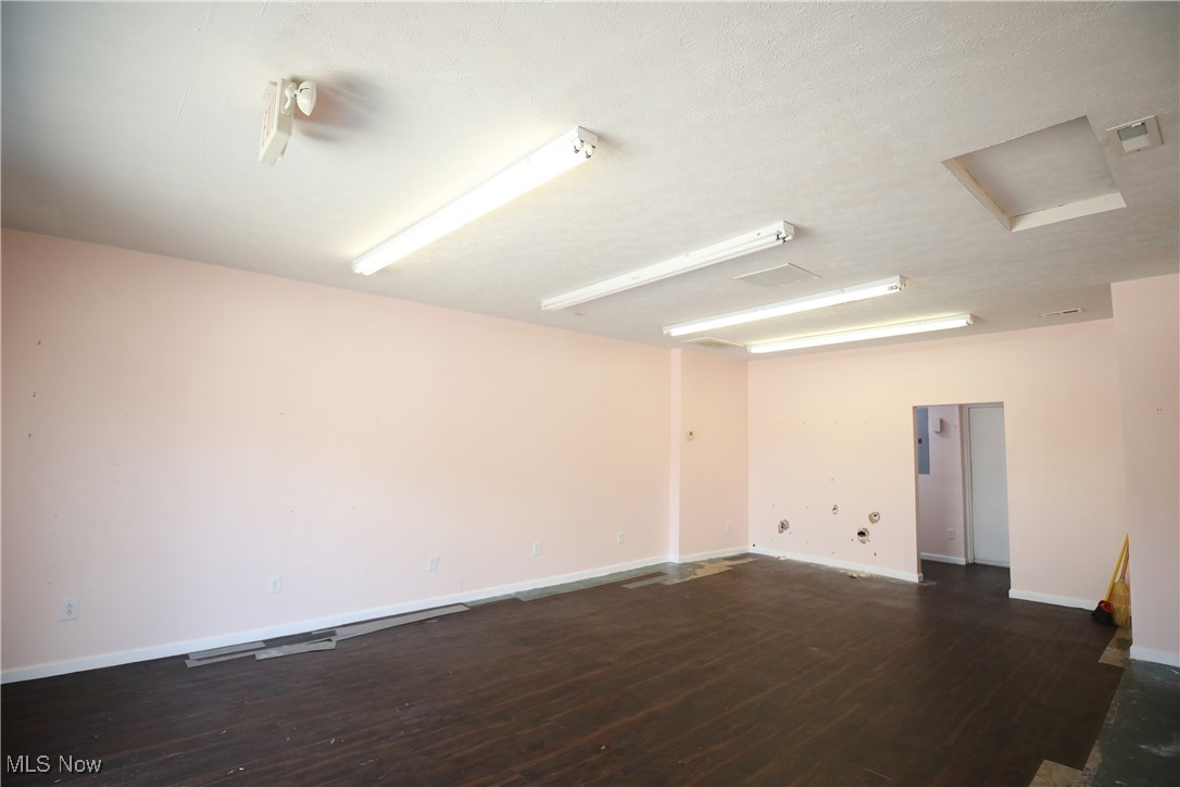 41957 N Ridge Road Elyria OH 44035