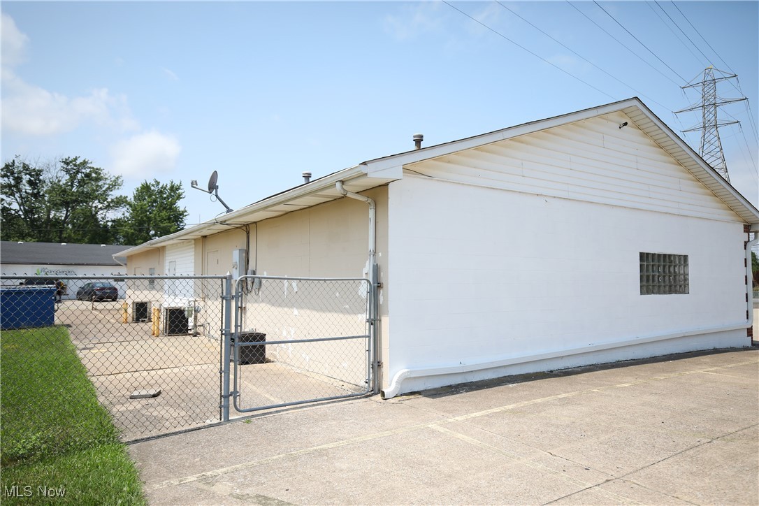 41957 N Ridge Road Elyria OH 44035