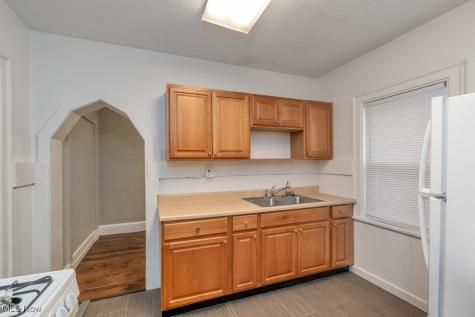 2705 Cleveland Avenue NW Canton OH 44709